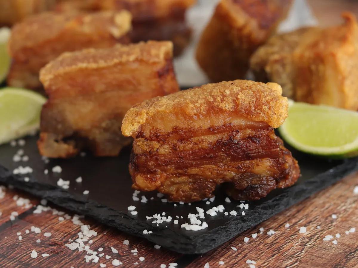 Chicharrones de cerdo cubanos