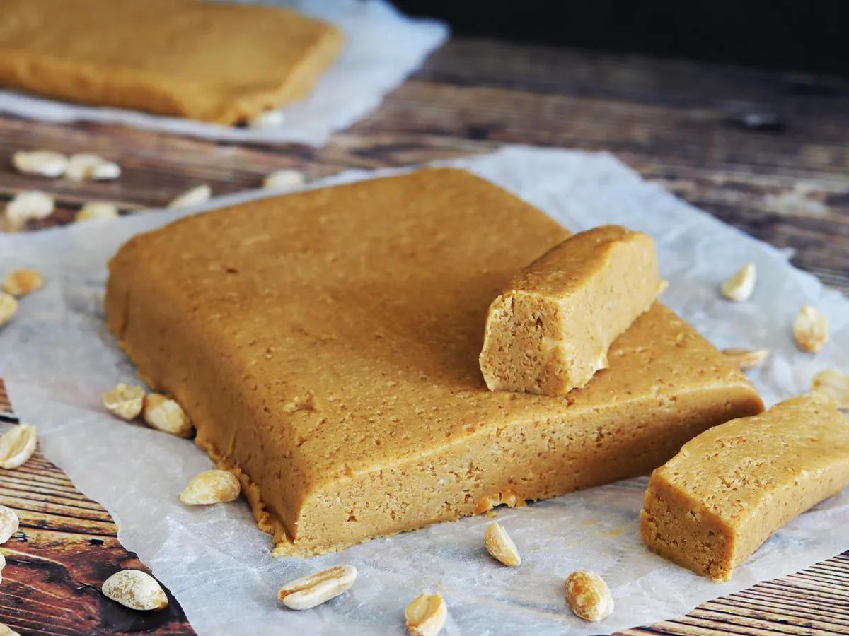 Turrón de maní molido cubano